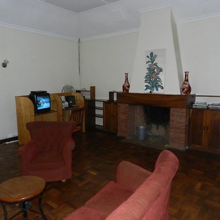 Hibiscus Guest House 奈洛比 外观 照片