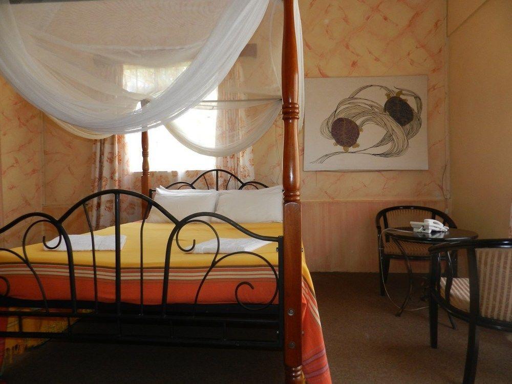 Hibiscus Guest House 奈洛比 外观 照片